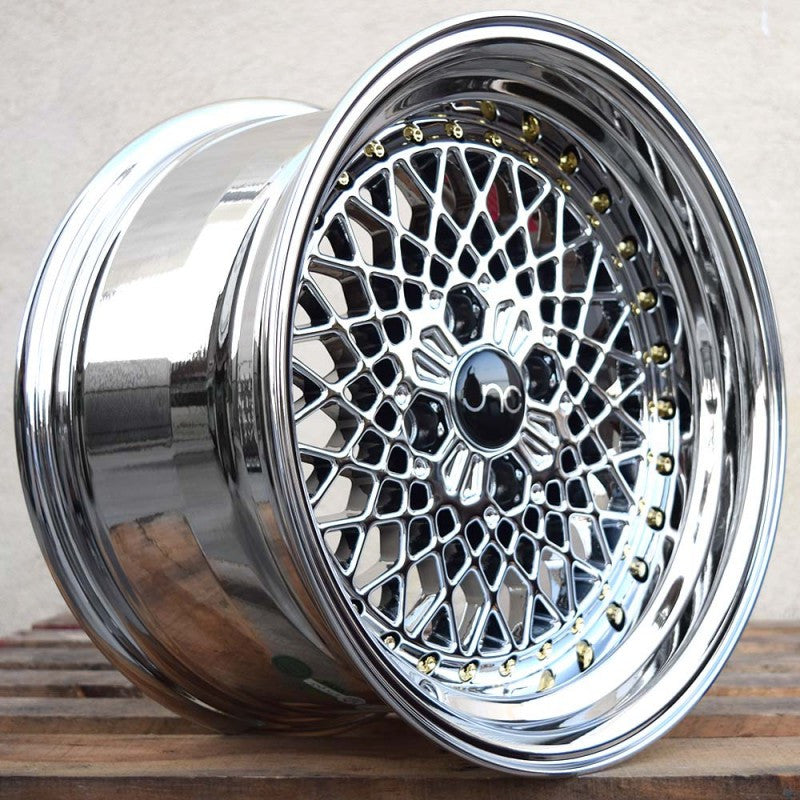 JNC045 Platinum w/ Gold Rivets wheel