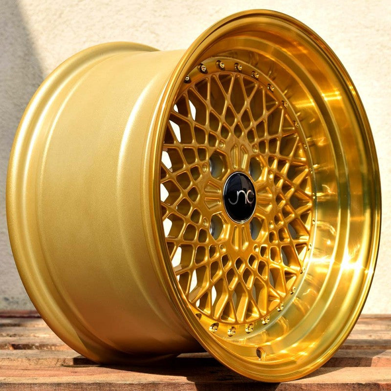 JNC045 Transparent Gold w/ Gold Rivets wheel