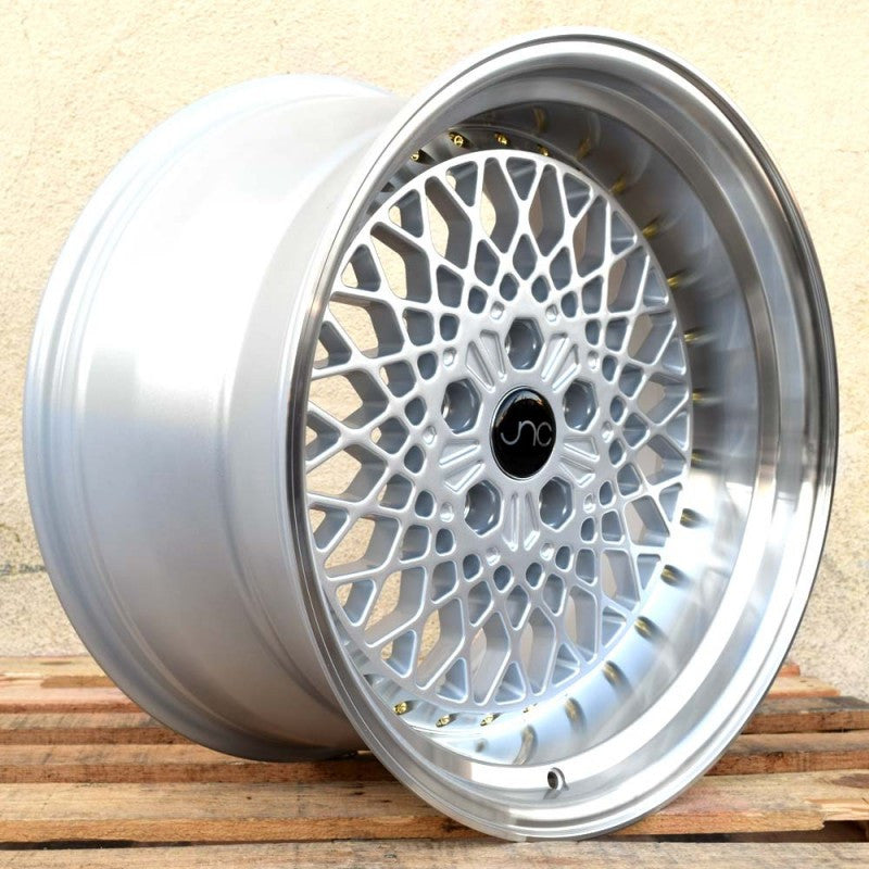 JNC045 Silver Machined Lip w/ Gold Rivets wheel