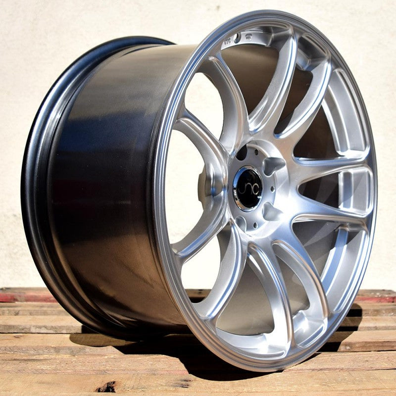 JNC030 Hyper Silver wheel