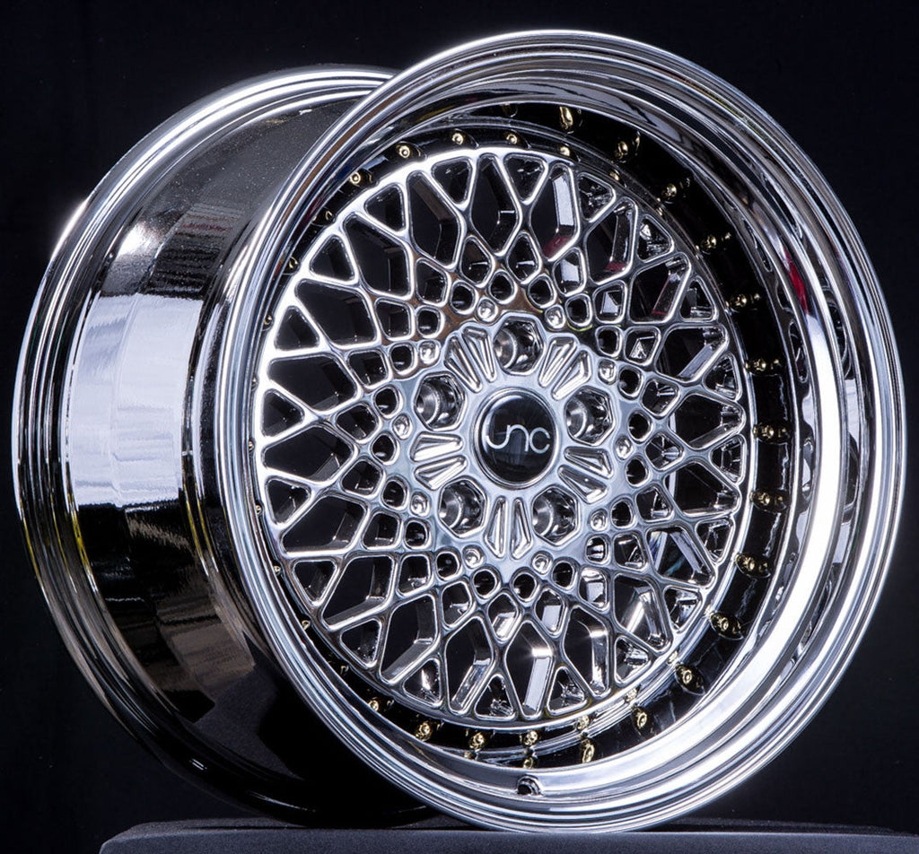 JNC045 Platinum w/ Gold Rivets wheel