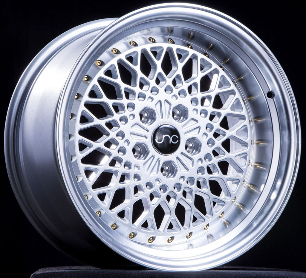 JNC045 Silver Machined Lip w/ Gold Rivets wheel