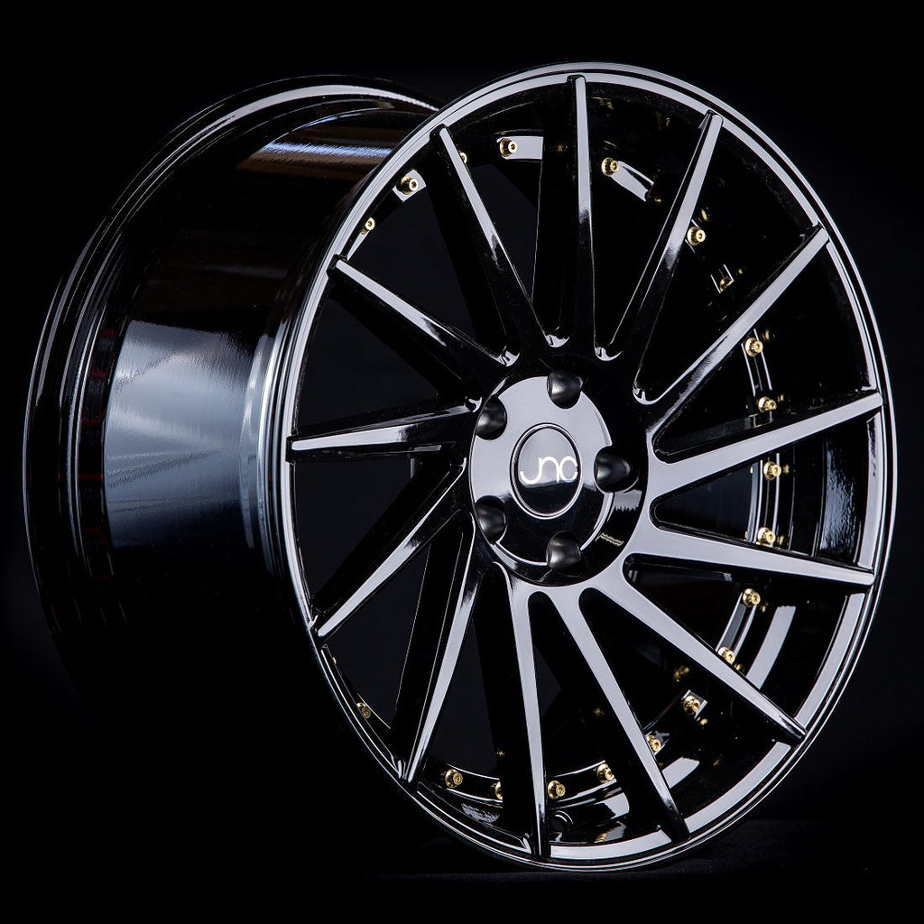 JNC051 Gloss Black w/ Gold Rivets wheel