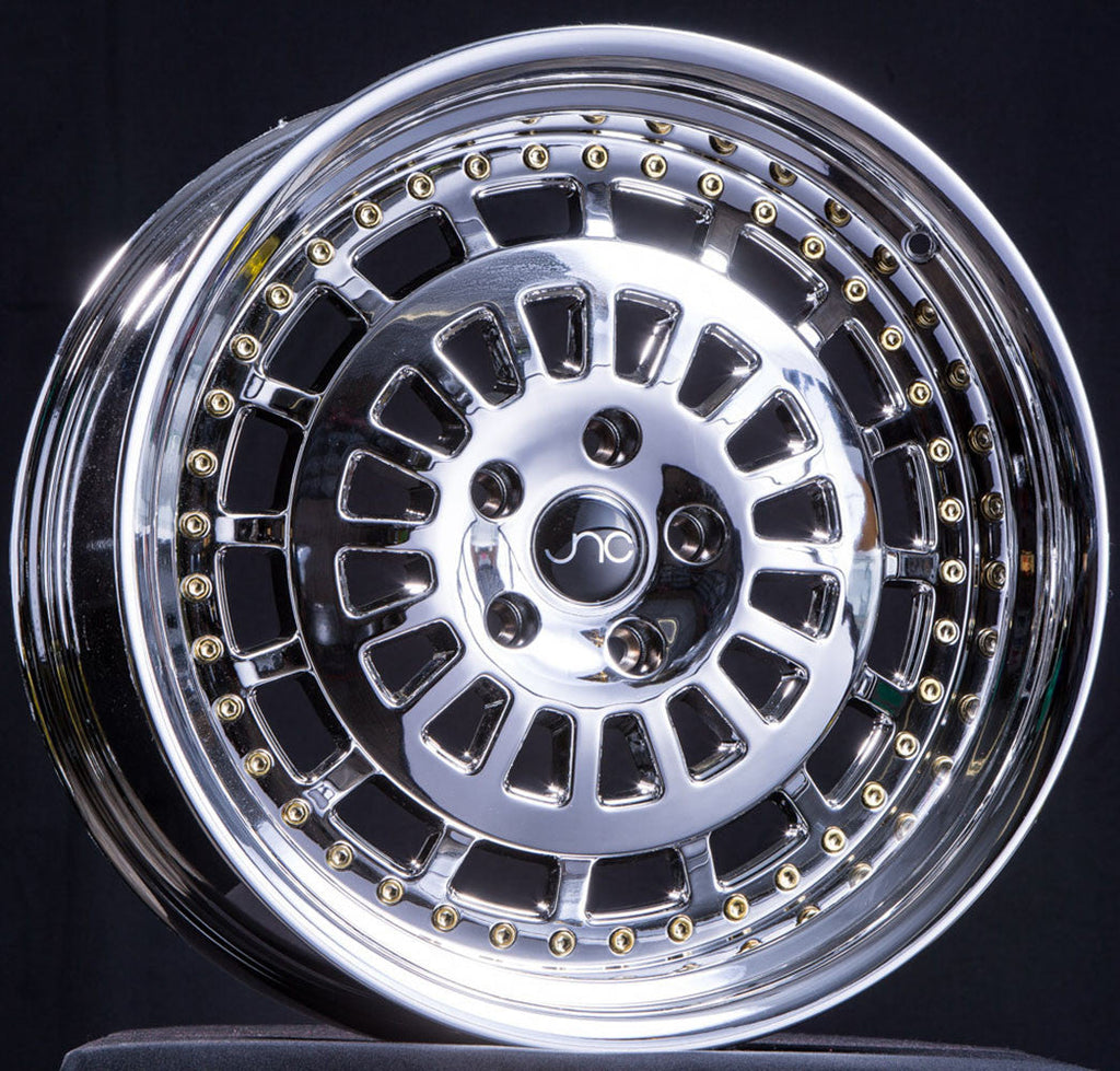 JNC046 Platinum w/ Gold Rivets wheel