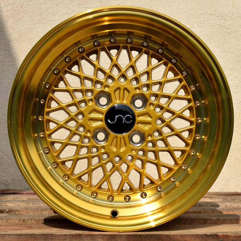 JNC045 Transparent Gold w/ Gold Rivets wheel