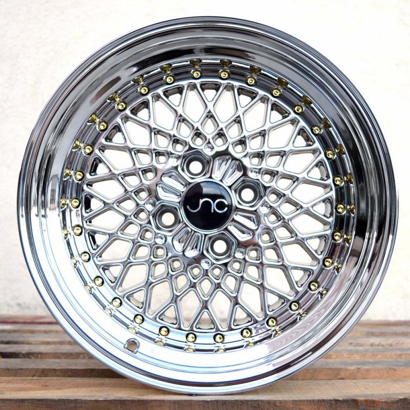 JNC045 Platinum w/ Gold Rivets wheel