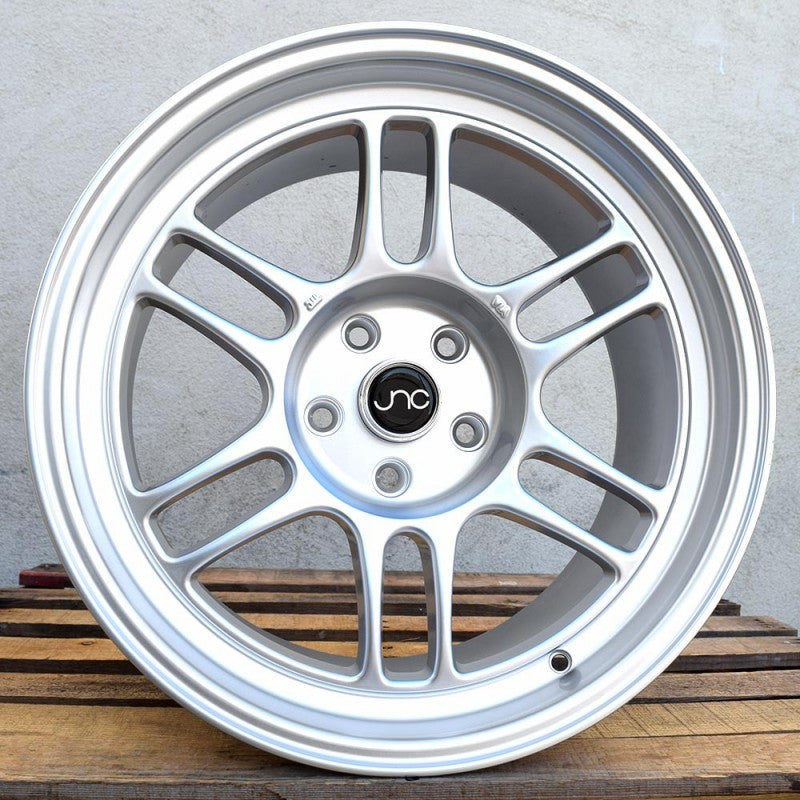 JNC021 Hyper Silver wheel