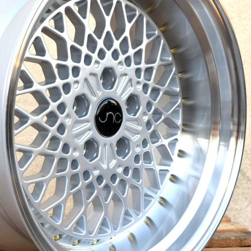 JNC045 Silver Machined Lip w/ Gold Rivets wheel