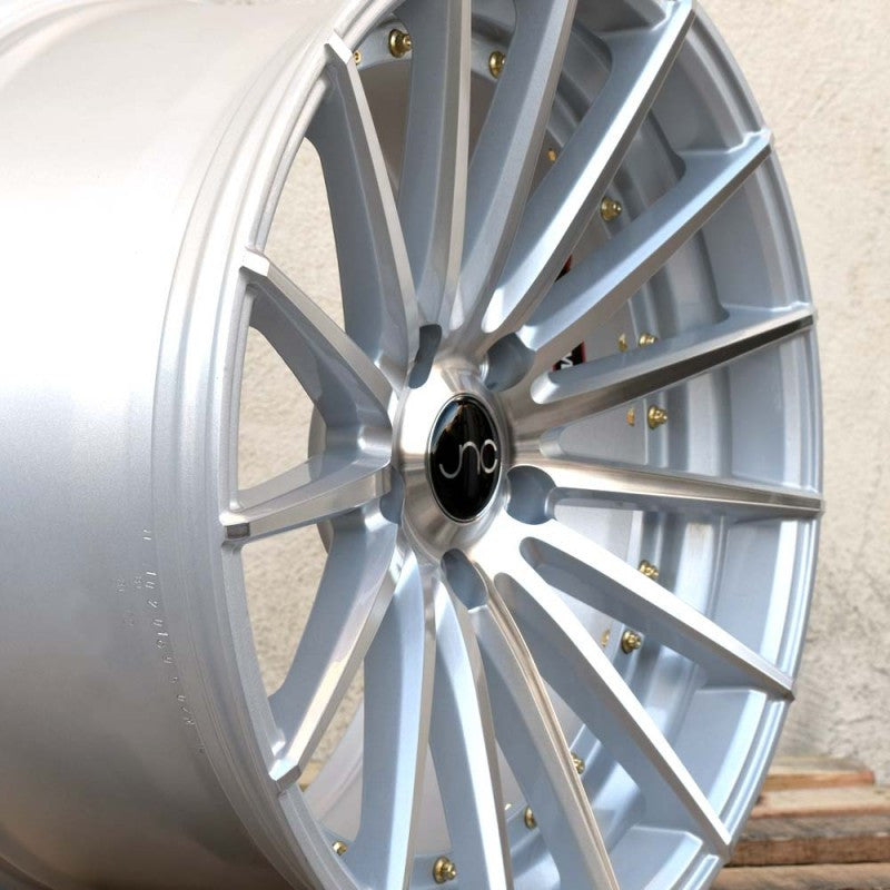 JNC042 Silver Machined Face w/ Gold Rivets wheel
