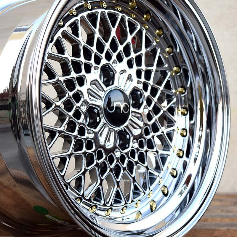 JNC045 Platinum w/ Gold Rivets wheel