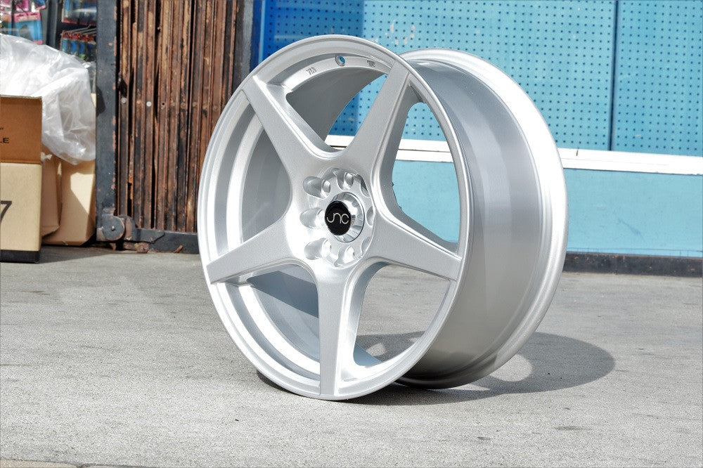 JNC022 Silver wheel