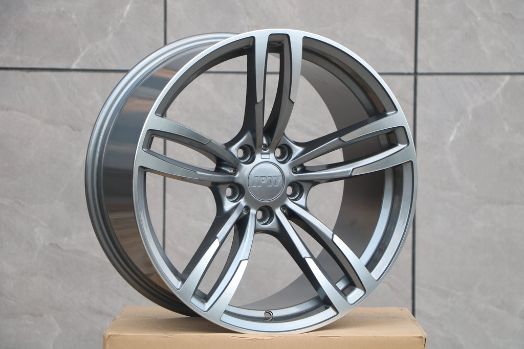 18" STAGGERED WHEELS FITS BMW 5X120 3 SERIES 4 SERIES 5 SERIES 7 SERIES (SET OF 4)