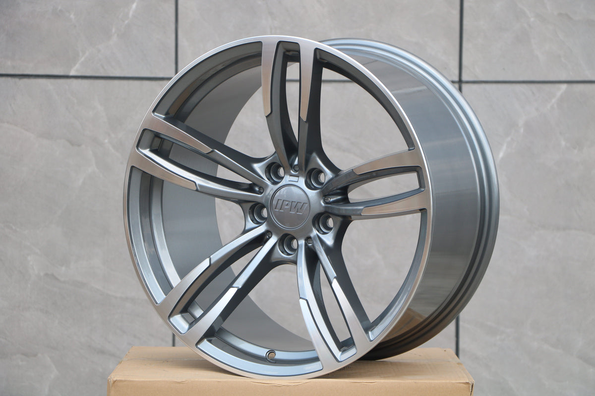 18" STAGGERED WHEELS FITS BMW 5X120 3 SERIES 4 SERIES 5 SERIES 7 SERIES (SET OF 4)