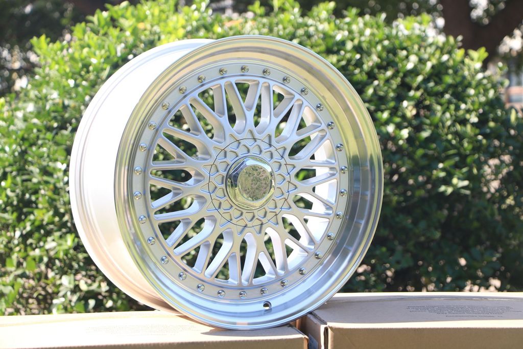 19" BBS RS STYLE WHEELS (SET OF 4)